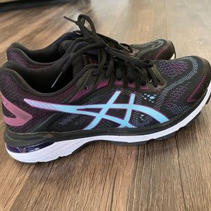 ASICS GT-2000 7 Running shoes
